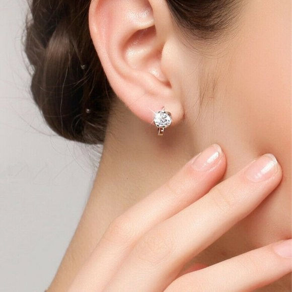 Silver Elegant Diamond Zircon Hoop Huggie Earrings 18mm .84ctw each - Picture 3 of 7